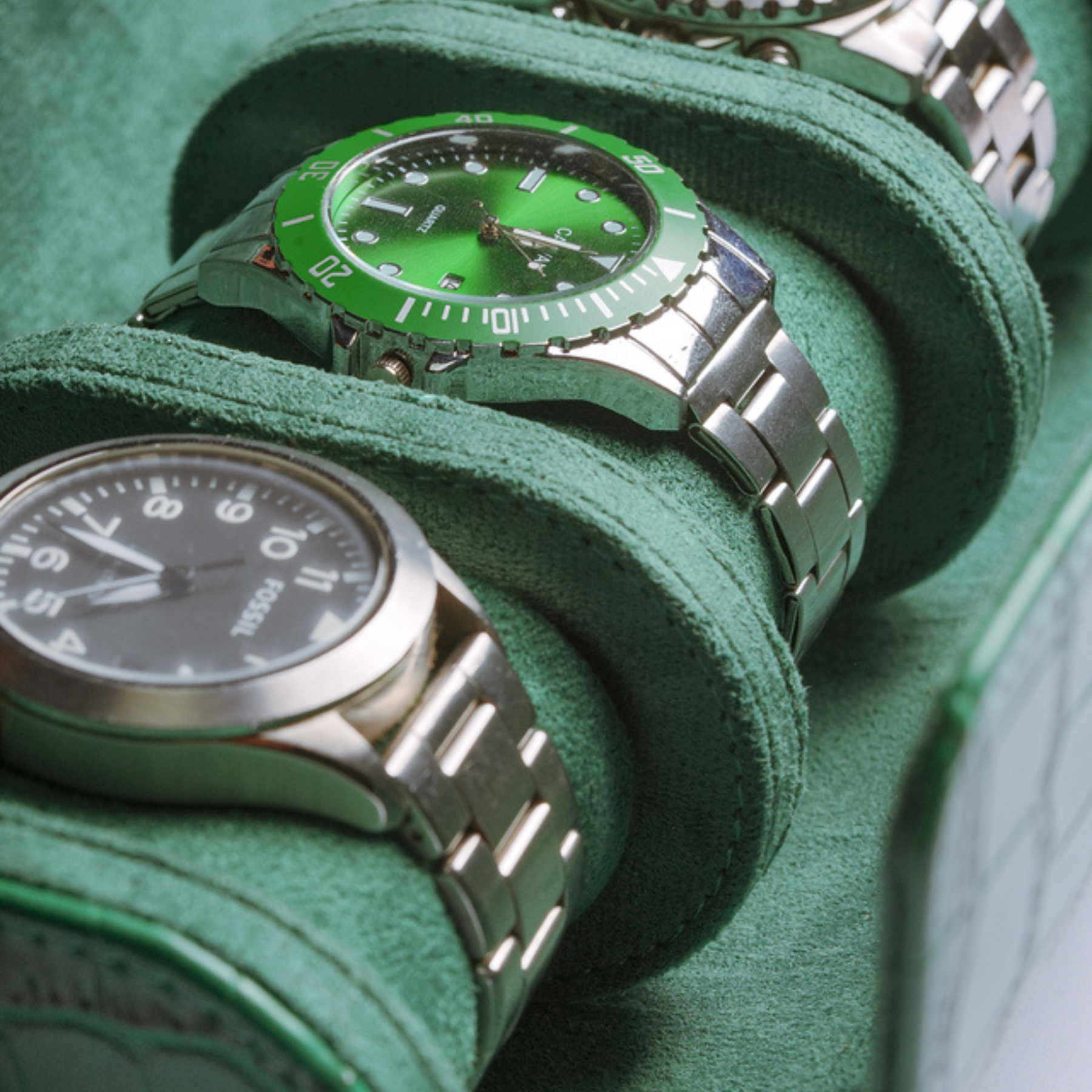 Porta Relógio Croco