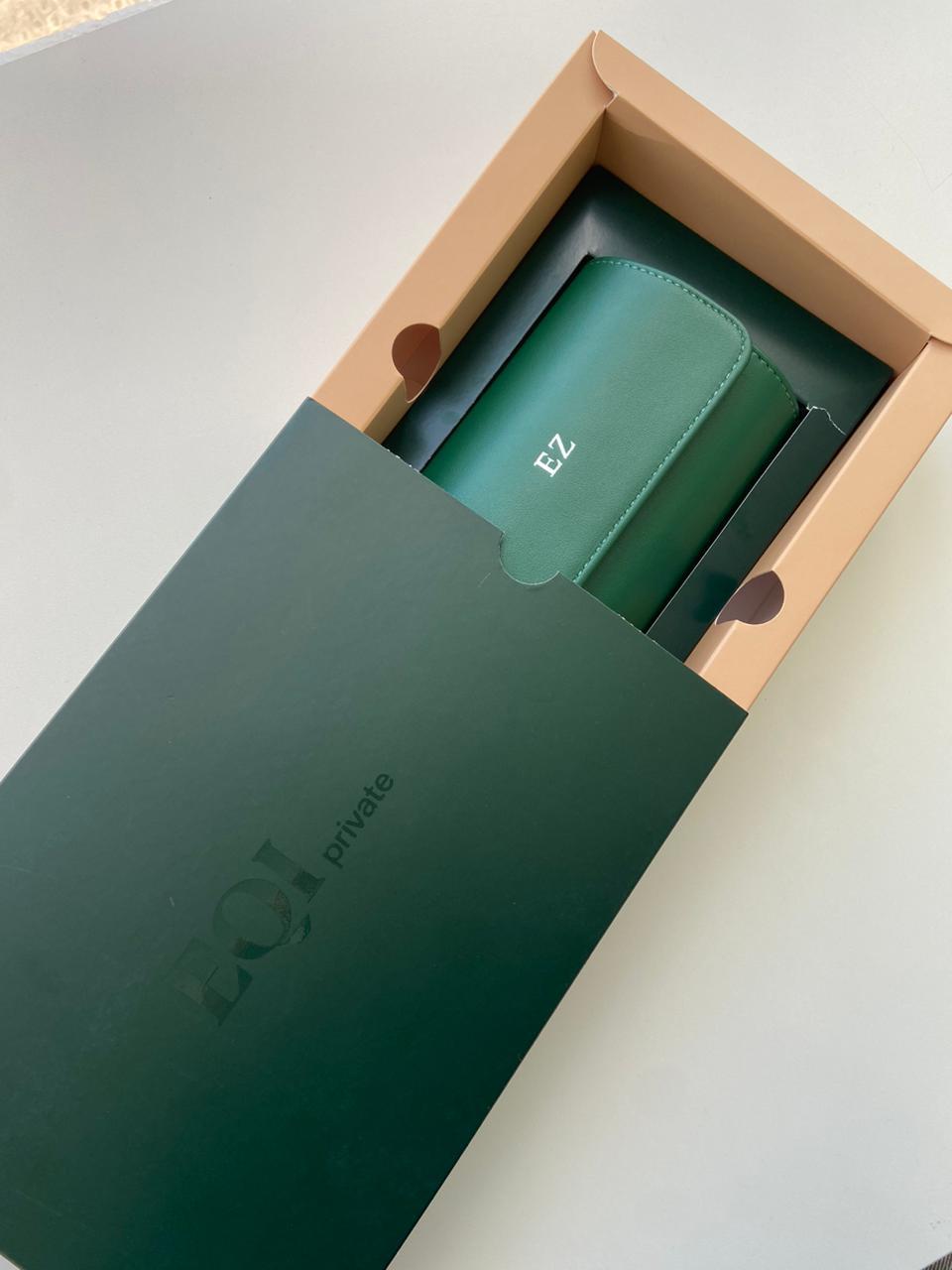 EQI Private — Porta-Relógios personalizada